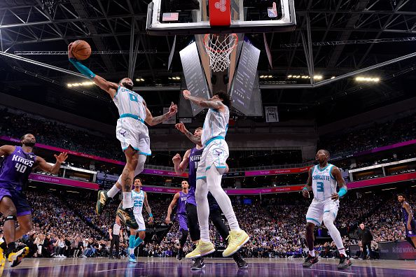 SACRAMENTO, CA - JANUARY 2: Miles Bridges #0 of the Charlotte Hornets grabs a rebound during the game against the Sacramento Kings on January 2, 2024 at Golden 1 Center in Sacramento, California. NOTE TO USER: User expressly acknowledges and agrees that, by downloading and or using this Photograph, user is consenting to the terms and conditions of the Getty Images License Agreement. Mandatory Copyright Notice: Copyright 2024 NBAE (Photo by Rocky Widner/NBAE via Getty Images)