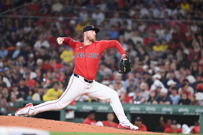 Aug 9, 2024; Boston, Massachusetts, USA; Boston Red Sox pitcher Zack Kelly (76) pitches against the Houston Astros during the seventh inning at Fenway Park. Mandatory Credit: Eric Canha-USA TODAY Sports