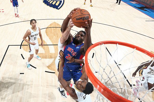 NEW ORLEANS, LA - NOVEMBER 2: Isaiah Stewart #28 of the Detroit Pistons rebounds against the New Orleans Pelicans on November 2, 2023 at the Smoothie King Center in New Orleans, Louisiana. NOTE TO USER: User expressly acknowledges and agrees that, by downloading and or using this Photograph, user is consenting to the terms and conditions of the Getty Images License Agreement. Mandatory Copyright Notice: Copyright 2023 NBAE (Photo by Layne Murdoch Jr./NBAE via Getty Images)