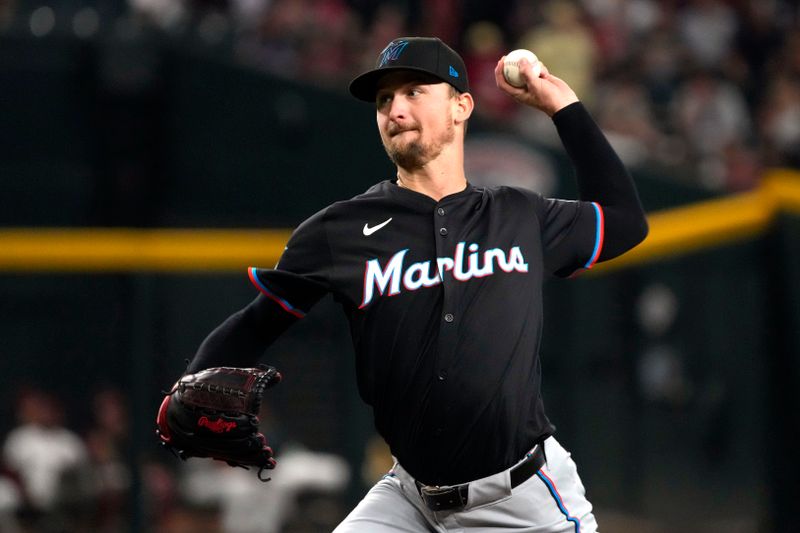 May 24, 2024; Phoenix, Arizona, USA; Miami Marlins pitcher Braxton Garrett (29) throws against the Arizona Diamondbacks in the first inning at Chase Field. Mandatory Credit: Rick Scuteri-USA TODAY Sports