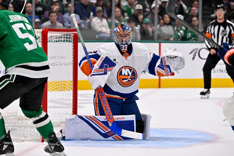 Islanders Navigate Stars' Defense with Palmieri's Precision