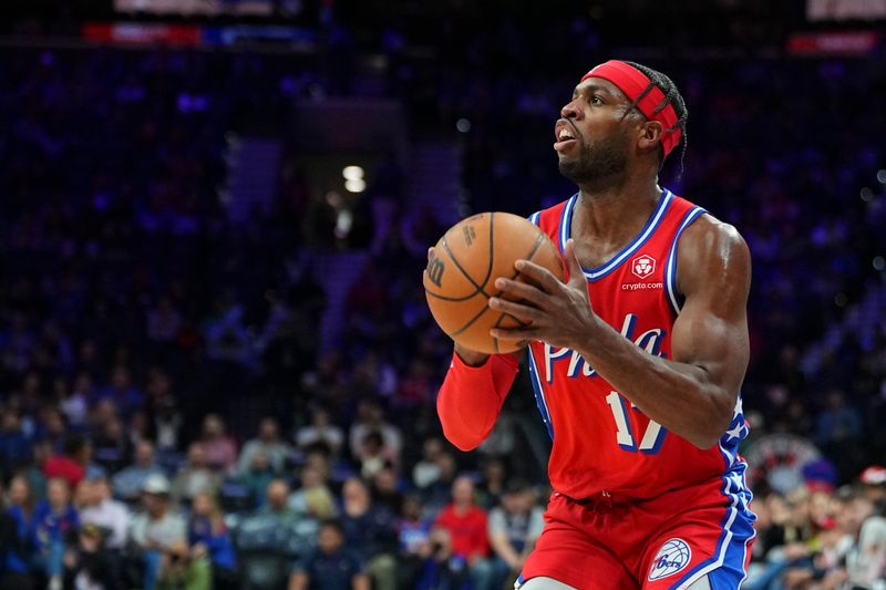 PHILADELPHIA, PENNSYLVANIA - FEBRUARY 9: Buddy Hield #17 of the Philadelphia 76ers controls the ball against the Atlanta Hawks at the Wells Fargo Center on February 9, 2024 in Philadelphia, Pennsylvania. The Hawks defeated the 76ers 127-121. NOTE TO USER: User expressly acknowledges and agrees that, by downloading and or using this photograph, User is consenting to the terms and conditions of the Getty Images License Agreement. (Photo by Mitchell Leff/Getty Images)