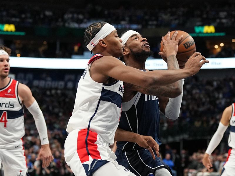 DALLAS, TX - FEBRUARY 12: Jaden Hardy #1 of the Dallas Mavericks drives to the basket during the game against the Washington Wizards on February 12, 2024 at the American Airlines Center in Dallas, Texas. NOTE TO USER: User expressly acknowledges and agrees that, by downloading and or using this photograph, User is consenting to the terms and conditions of the Getty Images License Agreement. Mandatory Copyright Notice: Copyright 2024 NBAE (Photo by Glenn James/NBAE via Getty Images)