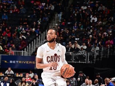 DETROIT, MI - DECEMBER 2: Darius Garland #10 of the Cleveland Cavaliers handles the ball during the game  on December 2, 2023 at Little Caesars Arena in Detroit, Michigan. NOTE TO USER: User expressly acknowledges and agrees that, by downloading and/or using this photograph, User is consenting to the terms and conditions of the Getty Images License Agreement. Mandatory Copyright Notice: Copyright 2023 NBAE (Photo by Chris Schwegler/NBAE via Getty Images)