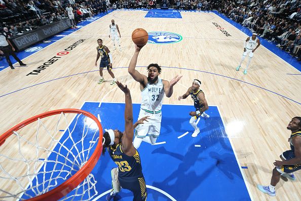 MINNEAPOLIS, MN -  DECEMBER 16: Karl-Anthony Towns #32 of the Minnesota Timberwolves drives to the basket during the game against the Indiana Pacers on December 16 , 2023 at Target Center in Minneapolis, Minnesota. NOTE TO USER: User expressly acknowledges and agrees that, by downloading and or using this Photograph, user is consenting to the terms and conditions of the Getty Images License Agreement. Mandatory Copyright Notice: Copyright 2023 NBAE (Photo by David Sherman/NBAE via Getty Images)