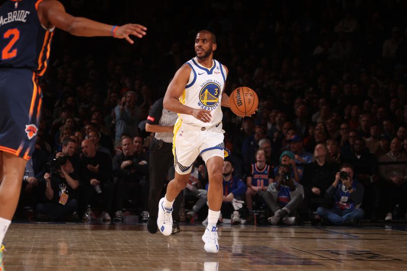 NEW YORK, NY - FEBRUARY 29: Chris Paul #3 of the Golden State Warriors dribbles the ball during the game against the New York Knicks on January 29, 2024 at Madison Square Garden in New York City, New York.  NOTE TO USER: User expressly acknowledges and agrees that, by downloading and or using this photograph, User is consenting to the terms and conditions of the Getty Images License Agreement. Mandatory Copyright Notice: Copyright 2024 NBAE  (Photo by Nathaniel S. Butler/NBAE via Getty Images)