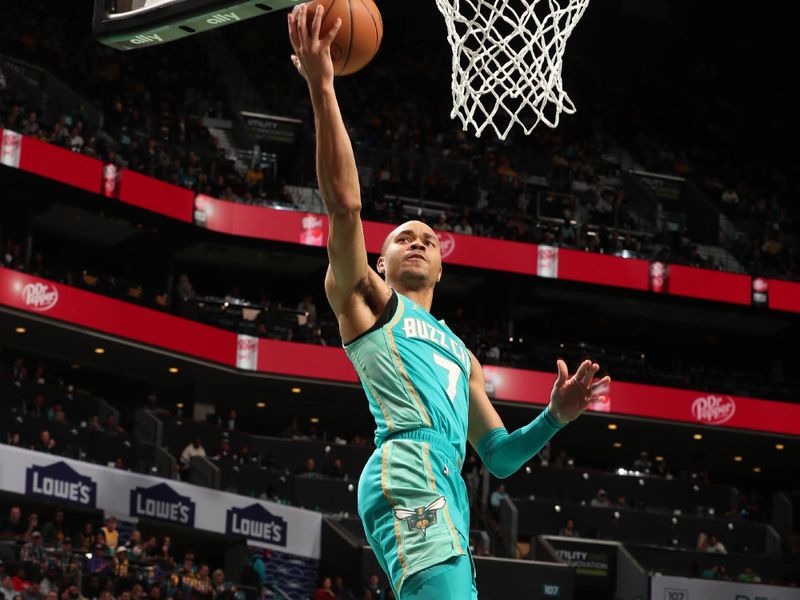 CHARLOTTE, NC - FEBRUARY 5: Bryce McGowans #7 of the Charlotte Hornets drives to the basket during the game against the Los Angeles Lakers on February 5, 2024 at Spectrum Center in Charlotte, North Carolina. NOTE TO USER: User expressly acknowledges and agrees that, by downloading and or using this photograph, User is consenting to the terms and conditions of the Getty Images License Agreement. Mandatory Copyright Notice: Copyright 2024 NBAE (Photo by Kent Smith/NBAE via Getty Images)