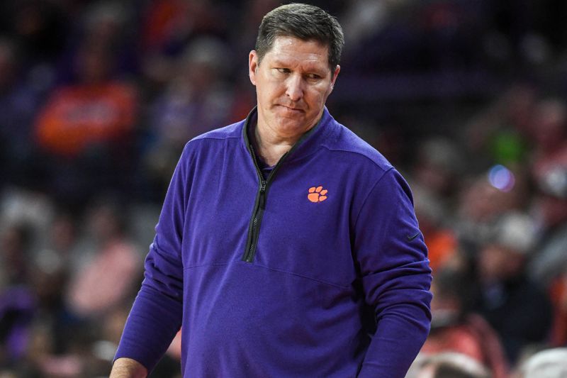 Boston College Eagles' Quinten Post Leads the Charge Against Clemson Tigers in Capital One Arena...