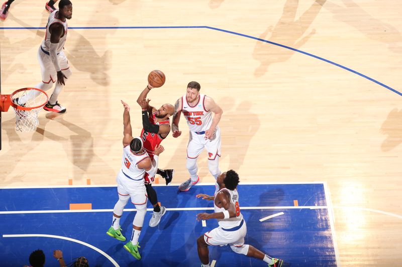 NEW YORK, NY - JANUARY 3: Jevon Carter #5 of the Chicago Bulls drives to the basket during the game against the New York Knicks on January 3, 2024 at Madison Square Garden in New York City, New York.  NOTE TO USER: User expressly acknowledges and agrees that, by downloading and or using this photograph, User is consenting to the terms and conditions of the Getty Images License Agreement. Mandatory Copyright Notice: Copyright 2024 NBAE  (Photo by Nathaniel S. Butler/NBAE via Getty Images)