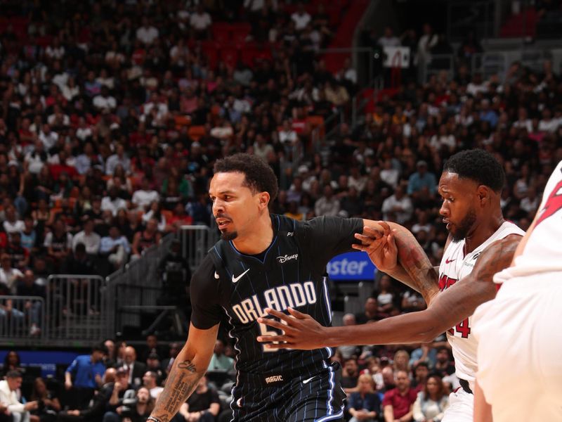 MIAMI, FL - OCTOBER 23: Cole Anthony #50 of the Orlando Magic handles the ball during the game against the Miami Heat on October 23, 2024 at Kaseya Center in Miami, Florida. NOTE TO USER: User expressly acknowledges and agrees that, by downloading and or using this Photograph, user is consenting to the terms and conditions of the Getty Images License Agreement. Mandatory Copyright Notice: Copyright 2024 NBAE (Photo by Issac Baldizon/NBAE via Getty Images)