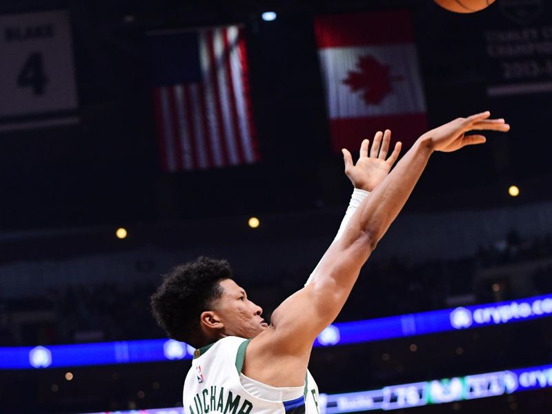 LOS ANGELES, CA - FEBRUARY 10: Marjon Beauchamp #0 of the Milwaukee Bucks shoots the ball during the game against the LA Clippers on February 10, 2023 at Crypto.Com Arena in Los Angeles, California. NOTE TO USER: User expressly acknowledges and agrees that, by downloading and/or using this Photograph, user is consenting to the terms and conditions of the Getty Images License Agreement. Mandatory Copyright Notice: Copyright 2023 NBAE (Photo by Adam Pantozzi/NBAE via Getty Images)