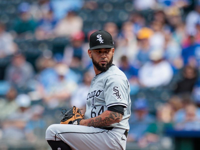 Apr 7, 2024; Kansas City, Missouri, USA; Chicago White Sox pitcher Deivi García (64) pitching during the seventh inning against the Kansas City Royals at Kauffman Stadium. Mandatory Credit: William Purnell-USA TODAY Sports