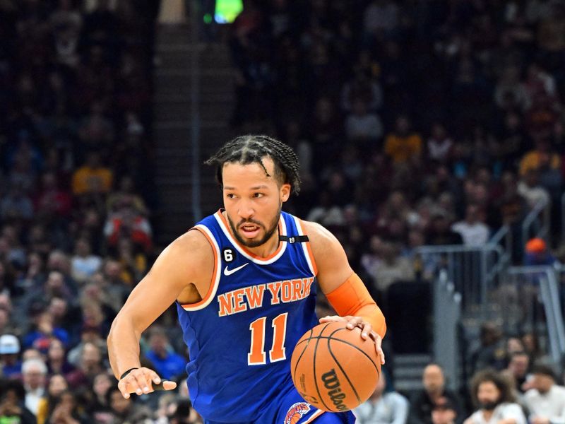 CLEVELAND, OHIO - MARCH 31: Jalen Brunson #11 of the New York Knicks goes to the basket during the second quarter against the Cleveland Cavaliers at Rocket Mortgage Fieldhouse on March 31, 2023 in Cleveland, Ohio. NOTE TO USER: User expressly acknowledges and agrees that, by downloading and or using this photograph, User is consenting to the terms and conditions of the Getty Images License Agreement. (Photo by Jason Miller/Getty Images)