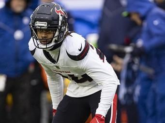 Houston Texans cornerback Derek Stingley Jr. (24) breaks toward play during their NFL football game against the Tennessee Titans, Sunday, Jan. 5, 2025, in Nashville, Tenn. (AP Photo/Wade Payne)