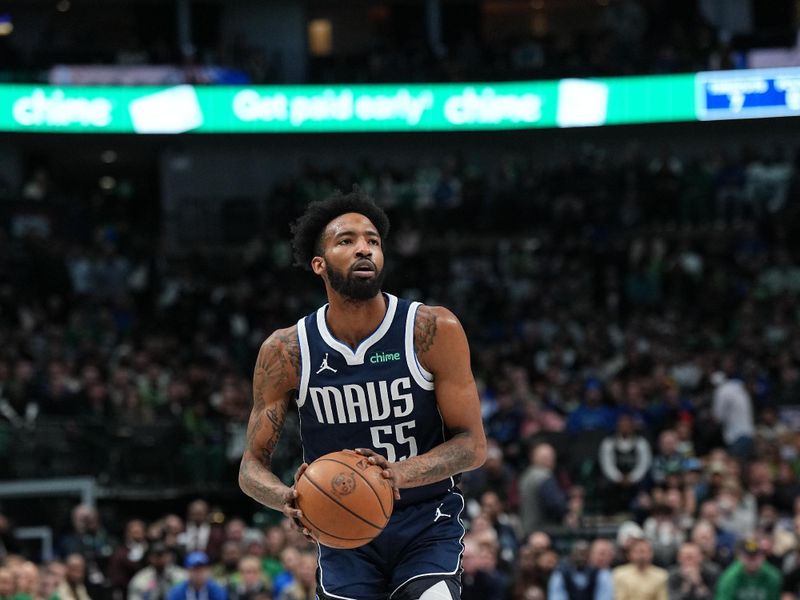 DALLAS, TX - JANUARY 22: Derrick Jones Jr. #55 of the Dallas Mavericks handles the ball during the game against the Boston Celtics on January 22, 2024 at the American Airlines Center in Dallas, Texas. NOTE TO USER: User expressly acknowledges and agrees that, by downloading and or using this photograph, User is consenting to the terms and conditions of the Getty Images License Agreement. Mandatory Copyright Notice: Copyright 2024 NBAE (Photo by Glenn James/NBAE via Getty Images)