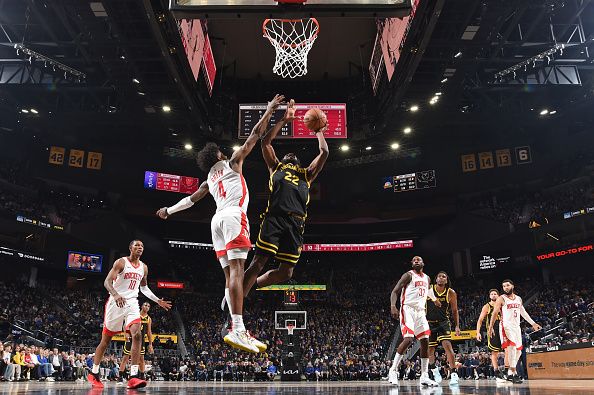 SAN FRANCISCO, CA - NOVEMBER 20: Andrew Wiggins #22 of the Golden State Warriors shoots the ball during the game against the Houston Rockets on November 20, 2023 at Chase Center in San Francisco, California. NOTE TO USER: User expressly acknowledges and agrees that, by downloading and or using this photograph, user is consenting to the terms and conditions of Getty Images License Agreement. Mandatory Copyright Notice: Copyright 2023 NBAE (Photo by Noah Graham/NBAE via Getty Images)