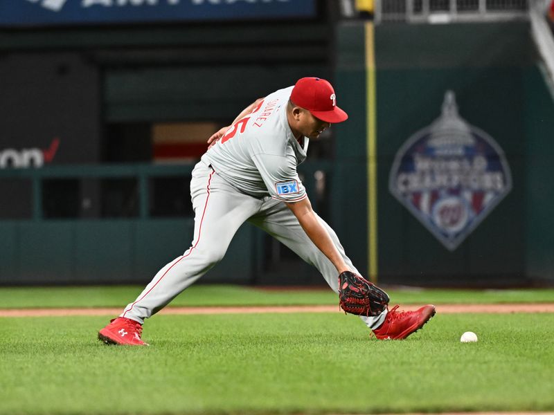 Sep 27, 2024; Washington, District of Columbia, USA;  55 fields the ball during the first inning against the Washington Nationals at Nationals Park. Mandatory Credit: James A. Pittman-Imagn Images