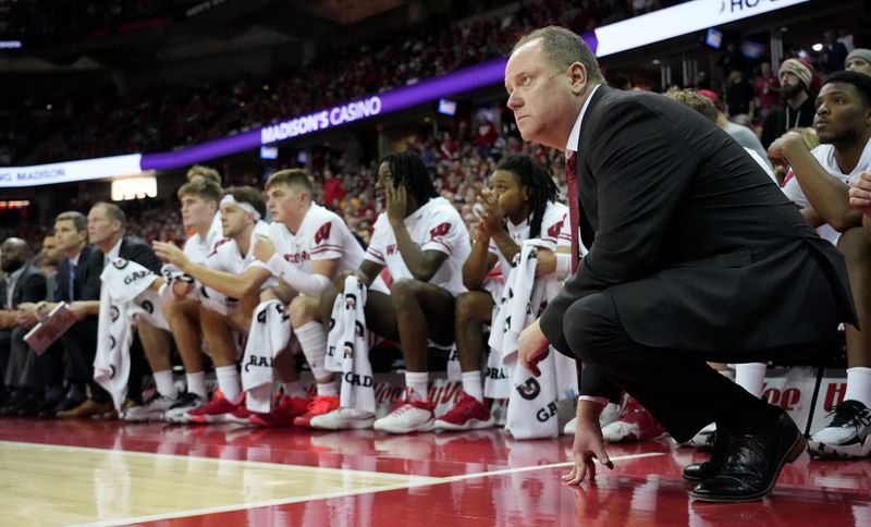 Wisconsin Badgers Outrun Northwestern Wildcats in a Kohl Center Showdown