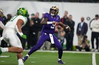 Oregon Ducks vs. Washington Huskies: A Showdown at Autzen Stadium