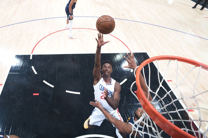 LOS ANGELES, CA - OCTOBER 19: Moussa Diabate #25 of the LA Clippers  shoots the ball during the preseason game on October 19, 2023 at Crypto.Com Arena in Los Angeles, California. NOTE TO USER: User expressly acknowledges and agrees that, by downloading and/or using this Photograph, user is consenting to the terms and conditions of the Getty Images License Agreement. Mandatory Copyright Notice: Copyright 2023 NBAE (Photo by Juan Ocampo/NBAE via Getty Images)