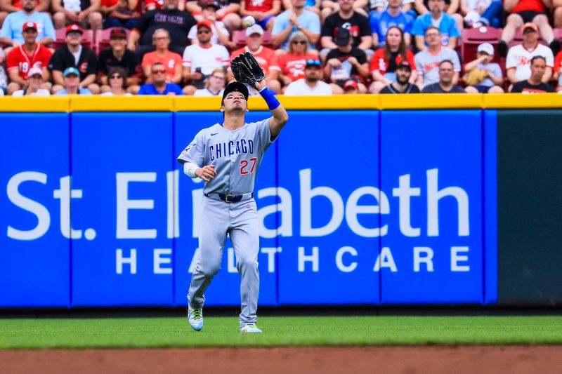 Sep 21, 2025; Cincinnati, Ohio, USA; Chicago Cubs outfielder Seiya Suzuki (27) catches a fly out hit by Cincinnati Reds first baseman Spencer Steer (not pictured) in the first inning at Great American Ball Park. Mandatory Credit: Katie Stratman-Imagn Images