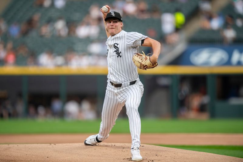 Jul 30, 2024; Chicago, Illinois, USA; Chicago White Sox starting pitcher Jonathan Cannon (48) pitches during the first inning against the Kansas City Royals at Guaranteed Rate Field. Mandatory Credit: Patrick Gorski-USA TODAY Sports