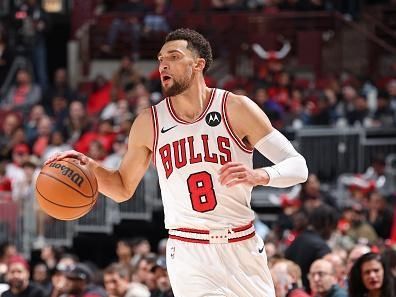 CHICAGO, IL - NOVEMBER 15: Zach LaVine #8 of the Chicago Bulls brings the ball up court against the Orlando Magic on November 15, 2023 at United Center in Chicago, Illinois. NOTE TO USER: User expressly acknowledges and agrees that, by downloading and or using this photograph, User is consenting to the terms and conditions of the Getty Images License Agreement. Mandatory Copyright Notice: Copyright 2023 NBAE (Photo by Jeff Haynes/NBAE via Getty Images)