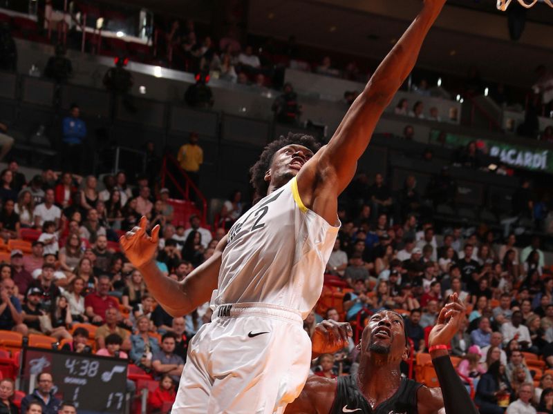 MIAMI, FL - MARCH 2: Colin Sexton #2 of the Utah Jazz drives to the basket during the game against the Miami Heat on March 2, 2024 at Kaseya Center in Miami, Florida. NOTE TO USER: User expressly acknowledges and agrees that, by downloading and or using this Photograph, user is consenting to the terms and conditions of the Getty Images License Agreement. Mandatory Copyright Notice: Copyright 2024 NBAE (Photo by Issac Baldizon/NBAE via Getty Images)