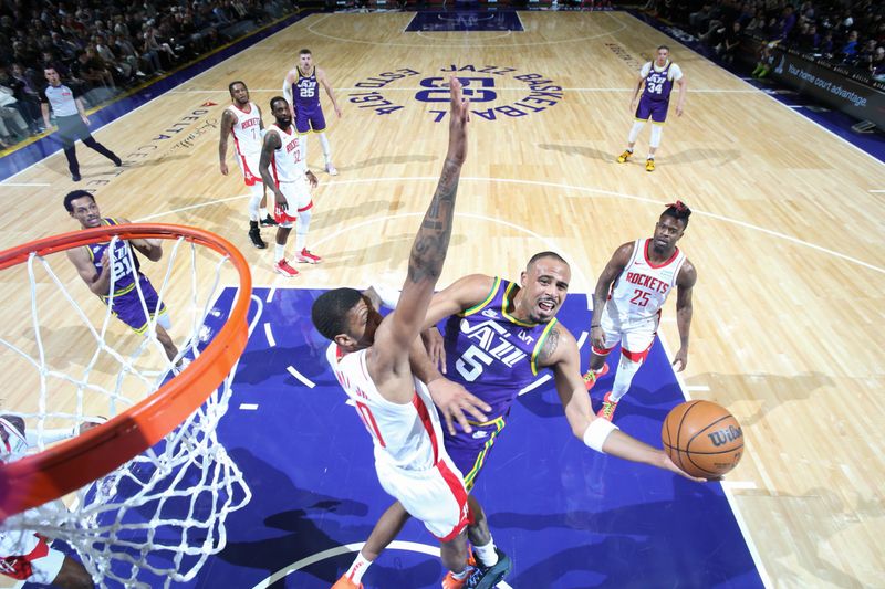 SALT LAKE CITY, UT - APRIL 11: Talen Horton-Tucker #5 of the Utah Jazz drives to the basket during the game against the Houston Rockets on April 11, 2024 at Delta Center in Salt Lake City, Utah. NOTE TO USER: User expressly acknowledges and agrees that, by downloading and or using this Photograph, User is consenting to the terms and conditions of the Getty Images License Agreement. Mandatory Copyright Notice: Copyright 2024 NBAE (Photo by Melissa Majchrzak/NBAE via Getty Images)