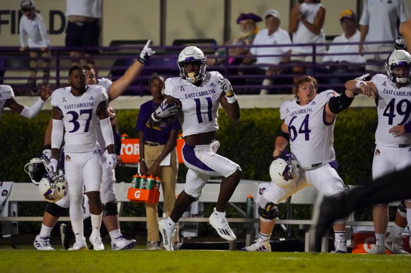 Sep 24, 2022; Greenville, North Carolina, USA; East Carolina Pirates wide receiver Isaiah Winstead (11) goes in fro the touchdown against the Navy Midshipmen in the second half at Dowdy-Ficklen Stadium. Mandatory Credit: James Guillory-USA TODAY Sports