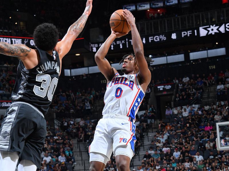 SAN ANTONIO, TX - APRIL 7: Tyrese Maxey #0 of the Philadelphia 76ers shoots the ball during the game against the San Antonio Spurs on April 7, 2024 at the Frost Bank Center in San Antonio, Texas. NOTE TO USER: User expressly acknowledges and agrees that, by downloading and or using this photograph, user is consenting to the terms and conditions of the Getty Images License Agreement. Mandatory Copyright Notice: Copyright 2024 NBAE (Photos by Michael Gonzales/NBAE via Getty Images)