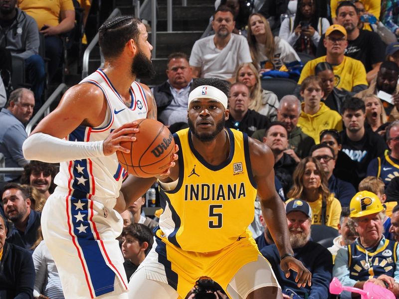 INDIANAPOLIS, IN - OCTOBER 27: Jarace Walker #5 of the Indiana Pacers plays defense during the game against the Philadelphia 76ers on October 27, 2024 at Gainbridge Fieldhouse in Indianapolis, Indiana. NOTE TO USER: User expressly acknowledges and agrees that, by downloading and or using this Photograph, user is consenting to the terms and conditions of the Getty Images License Agreement. Mandatory Copyright Notice: Copyright 2024 NBAE (Photo by Ron Hoskins/NBAE via Getty Images)