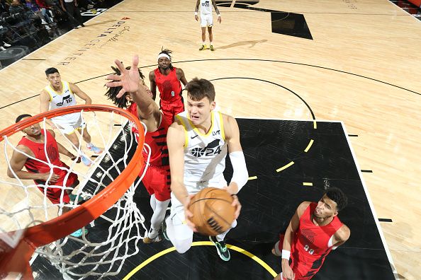 SALT LAKE CITY, UT - DECEMBER 2: Walker Kessler #24 of the Utah Jazz drives to the basket during the game against the Portland Trail Blazers on December 2, 2023 at the Delta Center in Salt Lake City, Utah. NOTE TO USER: User expressly acknowledges and agrees that, by downloading and or using this Photograph, User is consenting to the terms and conditions of the Getty Images License Agreement. Mandatory Copyright Notice: Copyright 2023 NBAE (Photo by Melissa Majchrzak/NBAE via Getty Images)