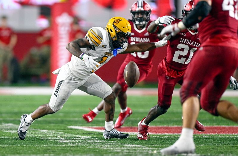 Sep 10, 2022; Bloomington, Indiana, USA;  Idaho Vandals wide receiver Jermaine Jackson (1) misses a pass against the Indiana Hoosiers during the second half at Memorial Stadium. The Hoosiers won 35-22.  Mandatory Credit: Marc Lebryk-USA TODAY Sports