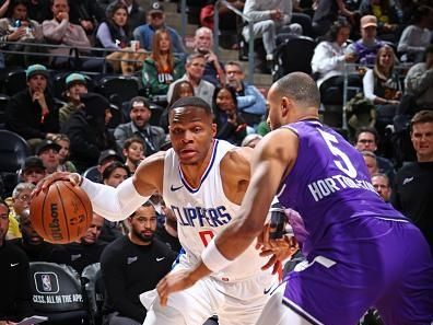 SALT LAKE CITY, UT - DECEMBER 8: Russell Westbrook #0 of the LA Clippers drives to the basket during the game against the Utah Jazz on December 8, 2023 at vivint.SmartHome Arena in Salt Lake City, Utah. NOTE TO USER: User expressly acknowledges and agrees that, by downloading and or using this Photograph, User is consenting to the terms and conditions of the Getty Images License Agreement. Mandatory Copyright Notice: Copyright 2023 NBAE (Photo by Melissa Majchrzak/NBAE via Getty Images)