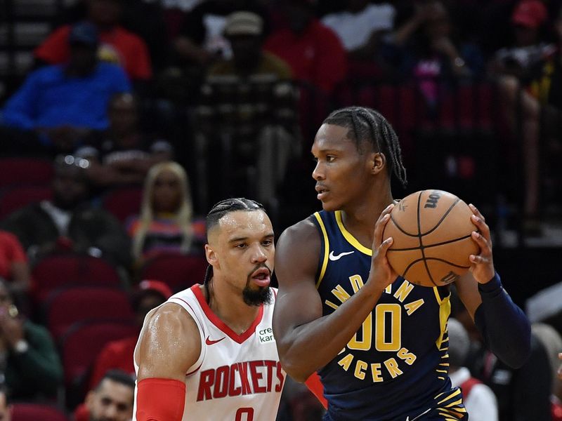 HOUSTON, TX - OCTOBER 10: Bennedict Mathurin #00 of the Indiana Pacers looks to pass the ball during the game against the Houston Rockets on October 10, 2023 at the Toyota Center in Houston, TX. NOTE TO USER: User expressly acknowledges and agrees that, by downloading and or using this photograph, User is consenting to the terms and conditions of the Getty Images License Agreement. Mandatory Copyright Notice: Copyright 2023 NBAE (Photo by Logan Riely/NBAE via Getty Images)