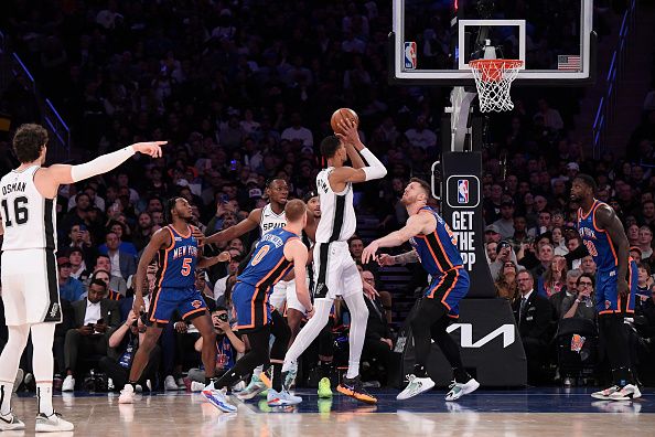 NEW YORK, NY - NOVEMBER 8: Victor Wembanyama #1 of the San Antonio Spurs shoots the ball during the game against the New York Knicks on November 8, 2023 at Madison Square Garden in New York City, New York.  NOTE TO USER: User expressly acknowledges and agrees that, by downloading and or using this photograph, User is consenting to the terms and conditions of the Getty Images License Agreement. Mandatory Copyright Notice: Copyright 2023 NBAE  (Photo by Brian Babineau/NBAE via Getty Images)