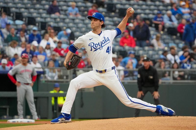 May 27, 2025; Kansas City, Missouri, USA; Kansas City Royals starting pitcher Daniel Lynch IV (41) delivers a pitch against the Cincinnati Reds during the first inning at Kauffman Stadium. Mandatory Credit: Denny Medley-Imagn Images