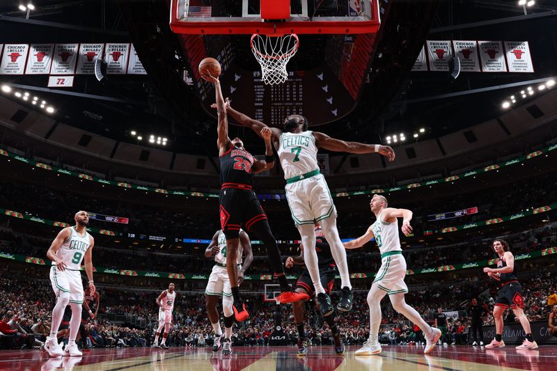 CHICAGO, IL - NOVEMBER 29: Dalen Terry #25 of the Chicago Bulls drives to the basket during the game against the Boston Celtics during the Emirates NBA Cup game on November 29, 2024 at United Center in Chicago, Illinois. NOTE TO USER: User expressly acknowledges and agrees that, by downloading and or using this photograph, User is consenting to the terms and conditions of the Getty Images License Agreement. Mandatory Copyright Notice: Copyright 2024 NBAE (Photo by Jeff Haynes/NBAE via Getty Images)