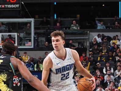 INDIANAPOLIS, IN - DECEMBER 23:  Franz Wagner #22 of the Orlando Magic handles the ball during the game against the Indiana Pacers on December 23, 2023 at Gainbridge Fieldhouse in Indianapolis, Indiana. NOTE TO USER: User expressly acknowledges and agrees that, by downloading and or using this Photograph, user is consenting to the terms and conditions of the Getty Images License Agreement. Mandatory Copyright Notice: Copyright 2023 NBAE (Photo by Ron Hoskins/NBAE via Getty Images)