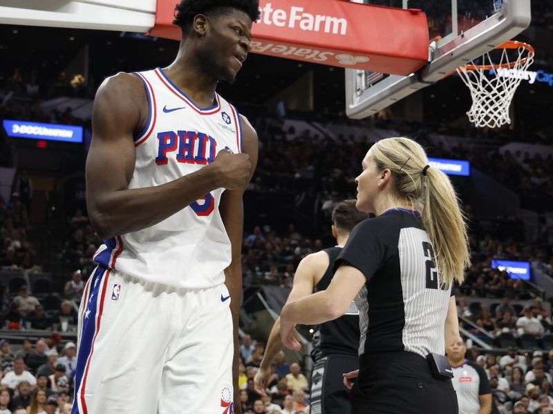 SAN ANTONIO, TX - APRIL 07: Mo Bamba #5 of the Philadelphia 76ers reacts after a foul on Terquavion Smith #23 of the Philadelphia 76ers(not in frame) in the second half at Frost Bank Center on April 7, 2024 in San Antonio, Texas. NOTE TO USER: User expressly acknowledges and agrees that, by downloading and or using this photograph, User is consenting to terms and conditions of the Getty Images License Agreement. (Photo by Ronald Cortes/Getty Images)