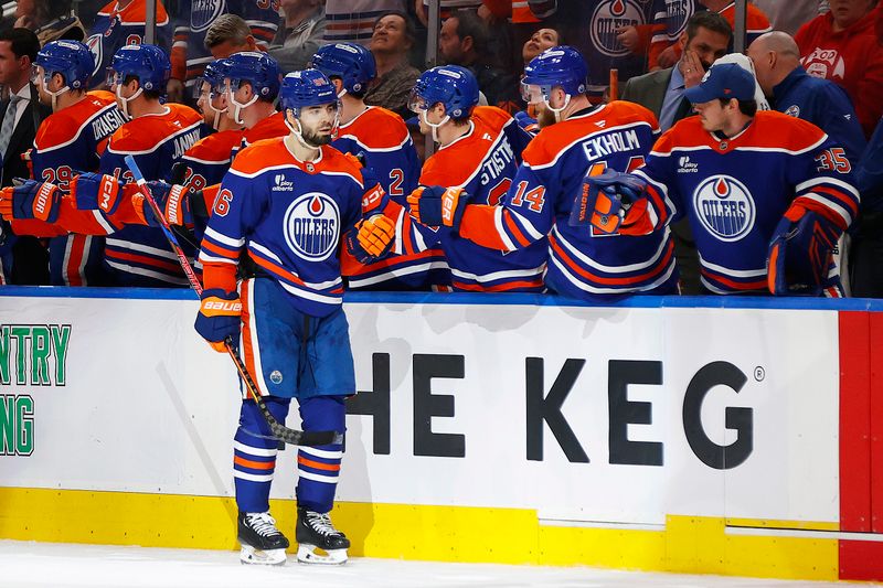 Edmonton Oilers Fall to Toronto Maple Leafs as Kasperi Kapanen Shines Bright