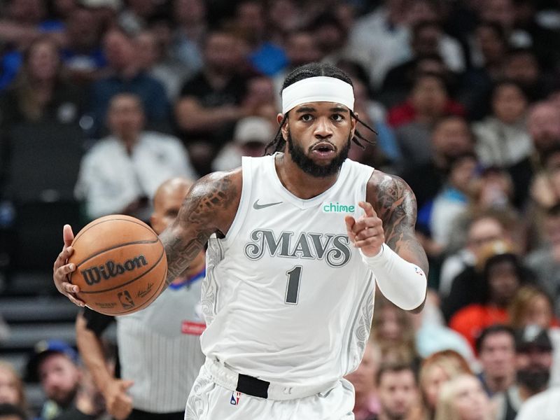 DALLAS, TX - NOVEMBER 16: Jaden Hardy #1 of the Dallas Mavericks dribbles the ball during the game against the San Antonio Spurs on November 16, 2024 at American Airlines Center in Dallas, Texas. NOTE TO USER: User expressly acknowledges and agrees that, by downloading and or using this photograph, User is consenting to the terms and conditions of the Getty Images License Agreement. Mandatory Copyright Notice: Copyright 2024 NBAE (Photo by Glenn James/NBAE via Getty Images)