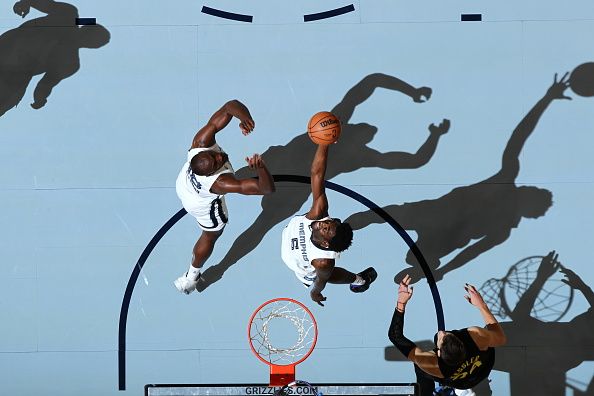 MEMPHIS, TN - NOVEMBER 29:  Vince Williams Jr. #5 of the Memphis Grizzlies grabs the rebound during the game  on November 29, 2023 at FedExForum in Memphis, Tennessee. NOTE TO USER: User expressly acknowledges and agrees that, by downloading and or using this photograph, User is consenting to the terms and conditions of the Getty Images License Agreement. Mandatory Copyright Notice: Copyright 2023 NBAE (Photo by Joe Murphy/NBAE via Getty Images)