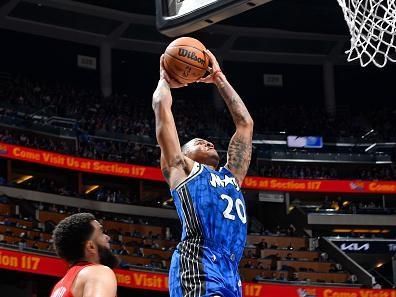 ORLANDO, FL - OCTOBER 25: Markelle Fultz #20 of the Orlando Magic shoots the ball during the game against the Houston Rockets on October 25, 2023 at Amway Center in Orlando, Florida. NOTE TO USER: User expressly acknowledges and agrees that, by downloading and or using this photograph, User is consenting to the terms and conditions of the Getty Images License Agreement. Mandatory Copyright Notice: Copyright 2023 NBAE (Photo by Fernando Medina/NBAE via Getty Images)