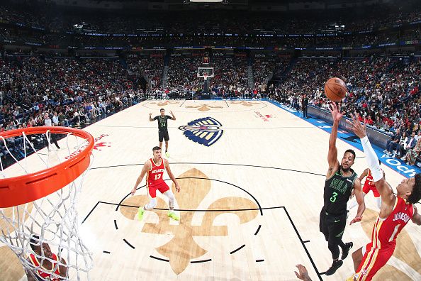 NEW ORLEANS, LA - NOVEMBER 4: CJ McCollum #3 of the New Orleans Pelicans shoots the ball during the game against the Atlanta Hawks on November 4, 2023 at the Smoothie King Center in New Orleans, Louisiana. NOTE TO USER: User expressly acknowledges and agrees that, by downloading and or using this Photograph, user is consenting to the terms and conditions of the Getty Images License Agreement. Mandatory Copyright Notice: Copyright 2023 NBAE (Photo by Layne Murdoch Jr./NBAE via Getty Images)