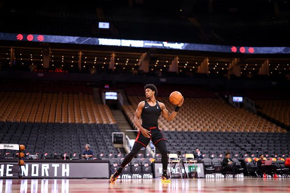 TORONTO, CANADA - OCTOBER 30: Scoot Henderson #00 of the Portland Trail Blazers handles the ball before the game against the Toronto Raptors on October 23, 2023 at the Scotiabank Arena in Toronto, Ontario, Canada.  NOTE TO USER: User expressly acknowledges and agrees that, by downloading and or using this Photograph, user is consenting to the terms and conditions of the Getty Images License Agreement.  Mandatory Copyright Notice: Copyright 2023 NBAE (Photo by Vaughn Ridley/NBAE via Getty Images)