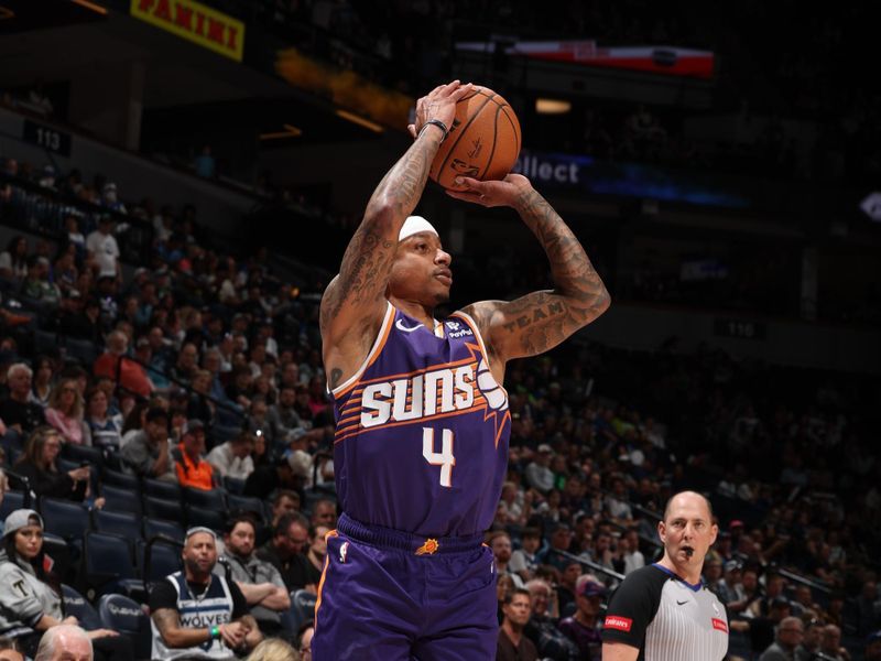 MINNEAPOLIS, MN -  APRIL 14: Isaiah Thomas #4 of the Phoenix Suns shoots the ball during the game against the Minnesota Timberwolves on April 14, 2024 at Target Center in Minneapolis, Minnesota. NOTE TO USER: User expressly acknowledges and agrees that, by downloading and or using this Photograph, user is consenting to the terms and conditions of the Getty Images License Agreement. Mandatory Copyright Notice: Copyright 2024 NBAE (Photo by David Sherman/NBAE via Getty Images)