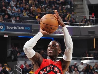 INDIANAPOLIS, IN - NOVEMBER 22: Dennis Schroder #17 of the Toronto Raptors shoots a free throw during the game against the Indiana Pacers on November 22, 2023 at Gainbridge Fieldhouse in Indianapolis, Indiana. NOTE TO USER: User expressly acknowledges and agrees that, by downloading and or using this Photograph, user is consenting to the terms and conditions of the Getty Images License Agreement. Mandatory Copyright Notice: Copyright 2023 NBAE (Photo by Ron Hoskins/NBAE via Getty Images)