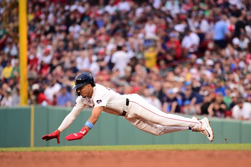 Jun 16, 2024; Boston, Massachusetts, USA; Boston Red Sox shortstop David Hamilton (70) steals second base against the New York Yankees during the third inning at Fenway Park. Mandatory Credit: Eric Canha-USA TODAY Sports